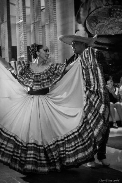 רקדנית מקסיקנית